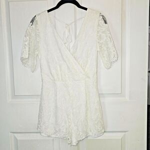 Women's Trixxi White V-Neck Lace Shorts Jumper Coquette Dollette Small